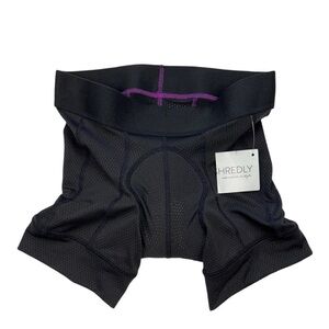 Black Shredly Yogacham 2 nwt